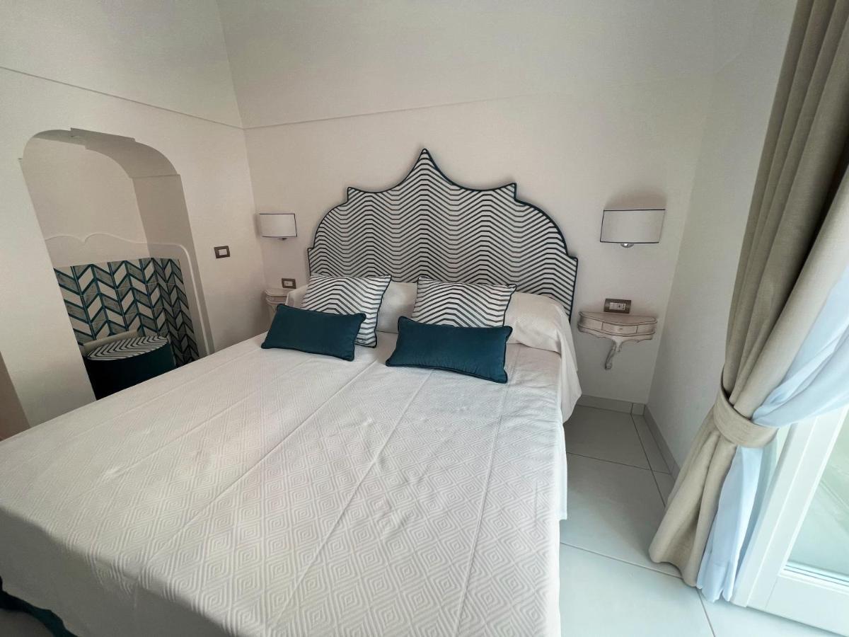 Milky Suites Positano Luaran gambar